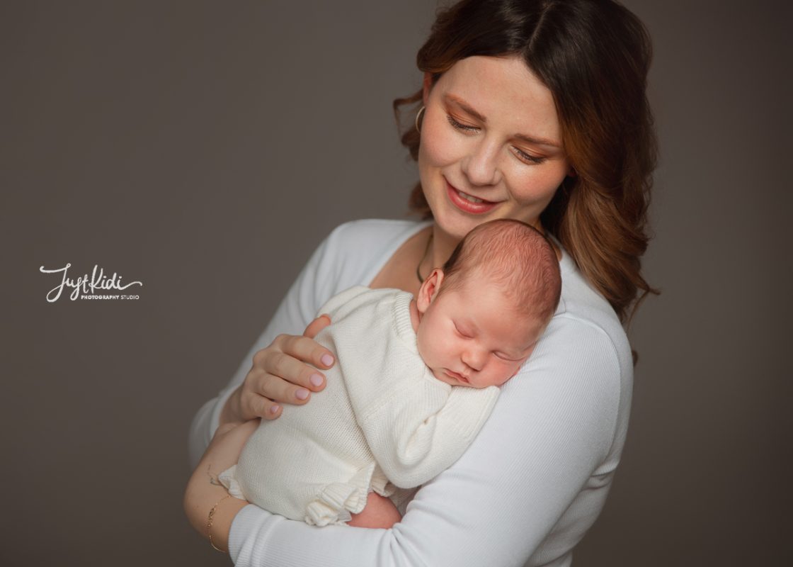 JustKidi Photography Studio Sydney Newborn Photo Shoot Hills District Family Photo